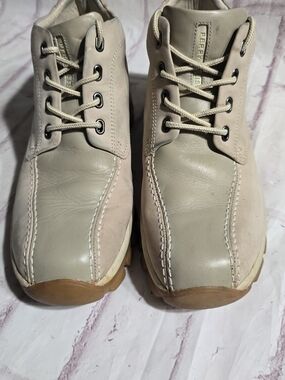Perry Ellis America Men’s Neutral Tan Leather Lace-Up Chukka Boots